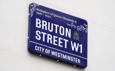 Street sign honouring the birthplace of Queen Elizabeth II